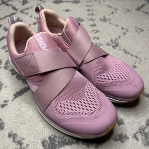 TIEM Slipstream Pink Indoor Cycling Athletic Cross Velcro Strap Shoes Sneakers